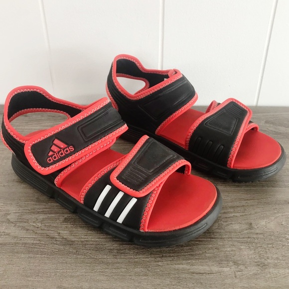 adidas Other - ADIDAS Boy’s Akwah Cushioned Sandals Size 3